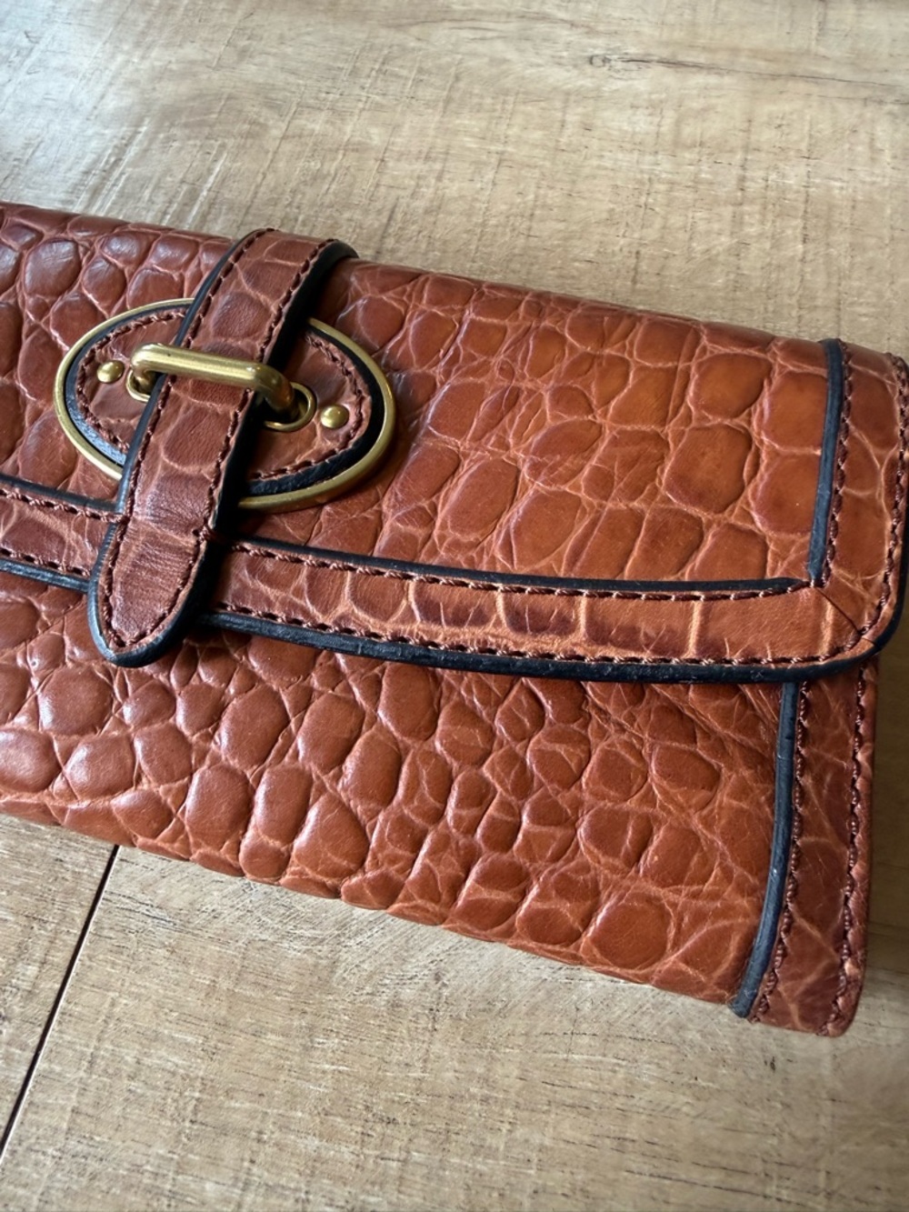 Fossil Women's Croc-Embossed Leather Continental Wallet in Brown - Picture 5 of 13